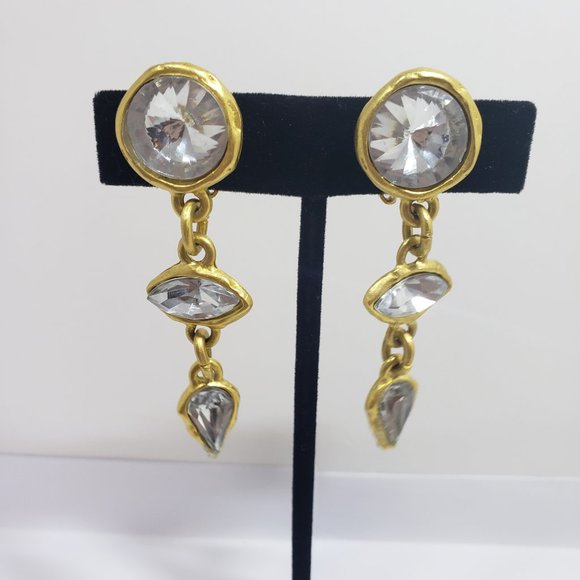 SALE PRICED!!GORGEOUS GOLD PLATED VINTAGE DANGLE EARRINGS WITH CLEAR RHINESTONES - Picture 1 of 3